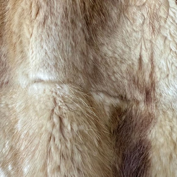 Vintage Luxury Genuine Fur coat - Picture 6 of 16